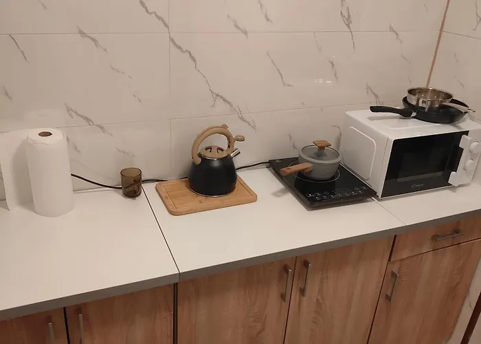 דירה Cale Mieszkanie 2 Pokojowe,super Lokalizacja ,w Wiezowcu Z Pieknym Widokiem,2 Duze Lozka,i 1 Jednonosobowe